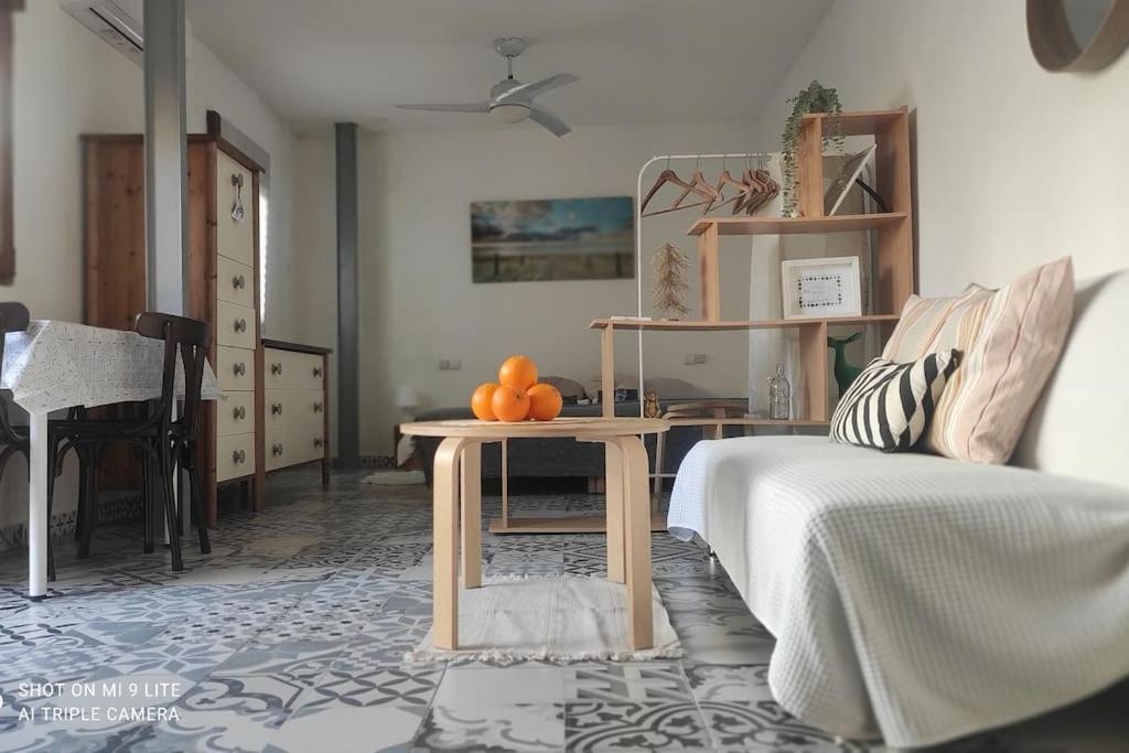 Precioso Apartamento Con A/A En Ruzafa Con Terracita Privada Y Acceso A Un Jardin, Para 2-3 Personas Valencia Kültér fotó