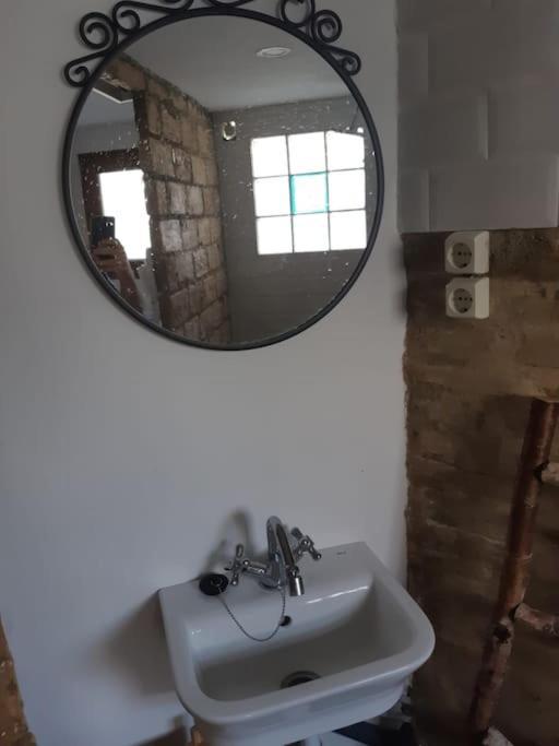 Precioso Apartamento Con A/A En Ruzafa Con Terracita Privada Y Acceso A Un Jardin, Para 2-3 Personas Valencia Kültér fotó