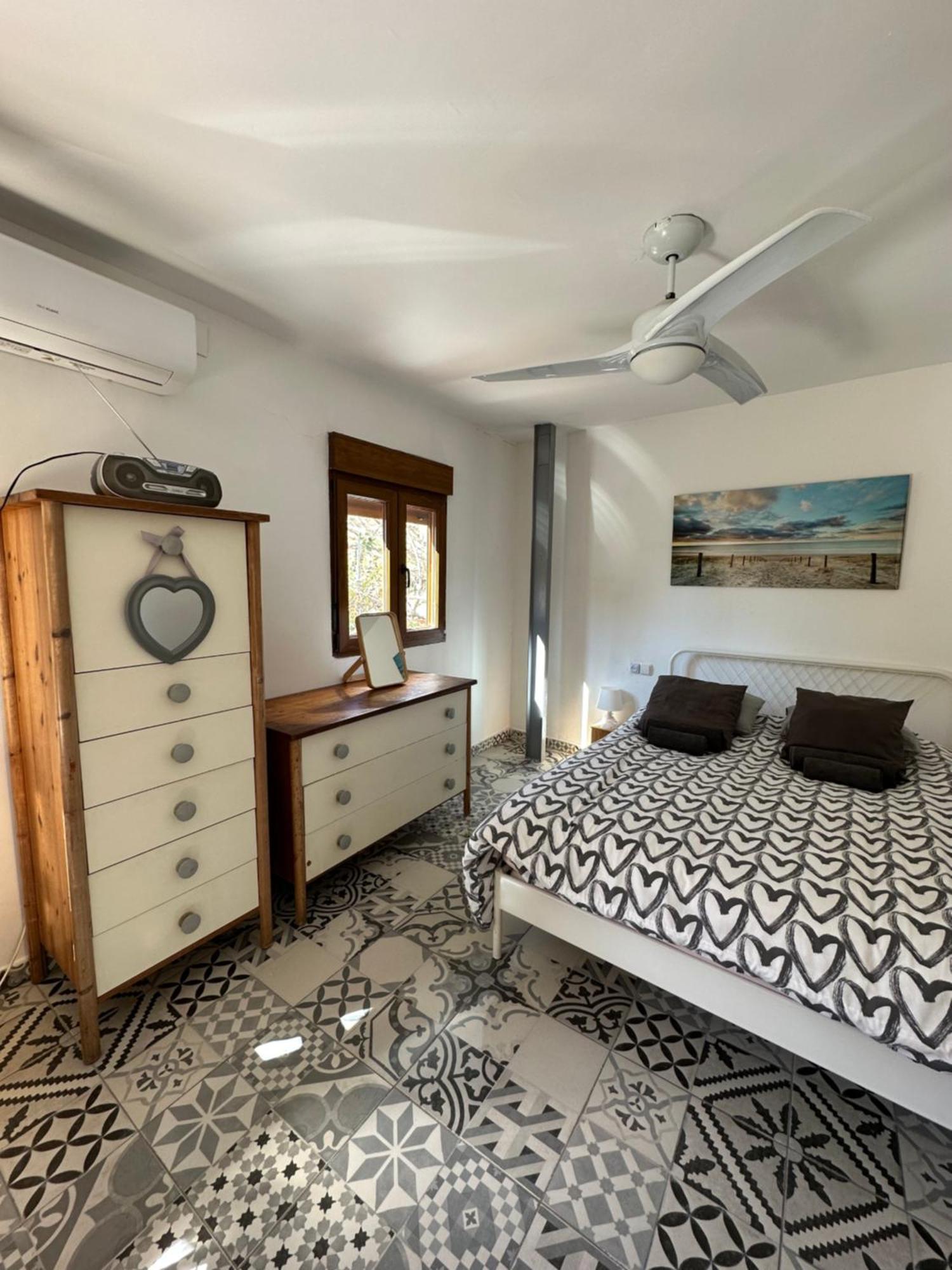 Precioso Apartamento Con A/A En Ruzafa Con Terracita Privada Y Acceso A Un Jardin, Para 2-3 Personas Valencia Kültér fotó
